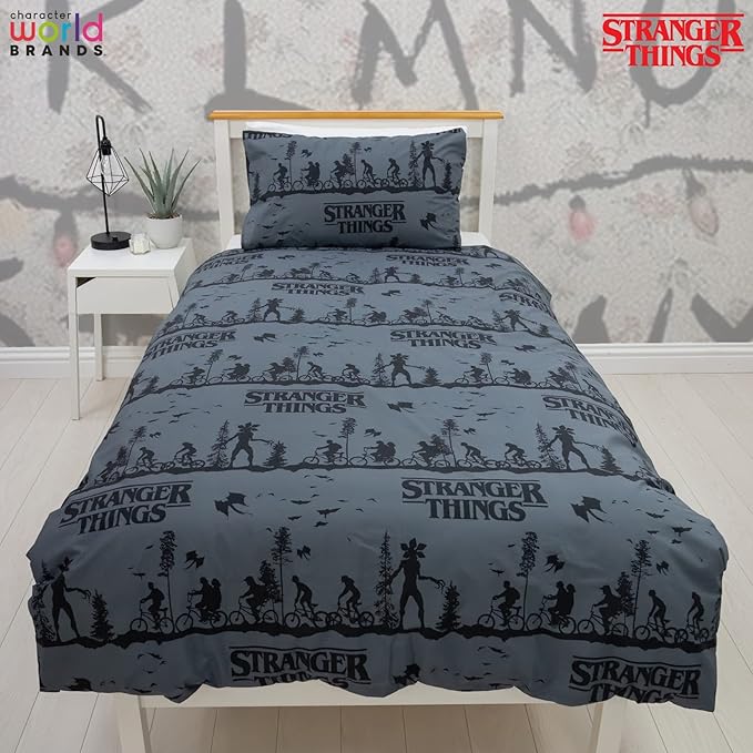 Stranger Things 'Hawkins Town' Panel Duvet Set