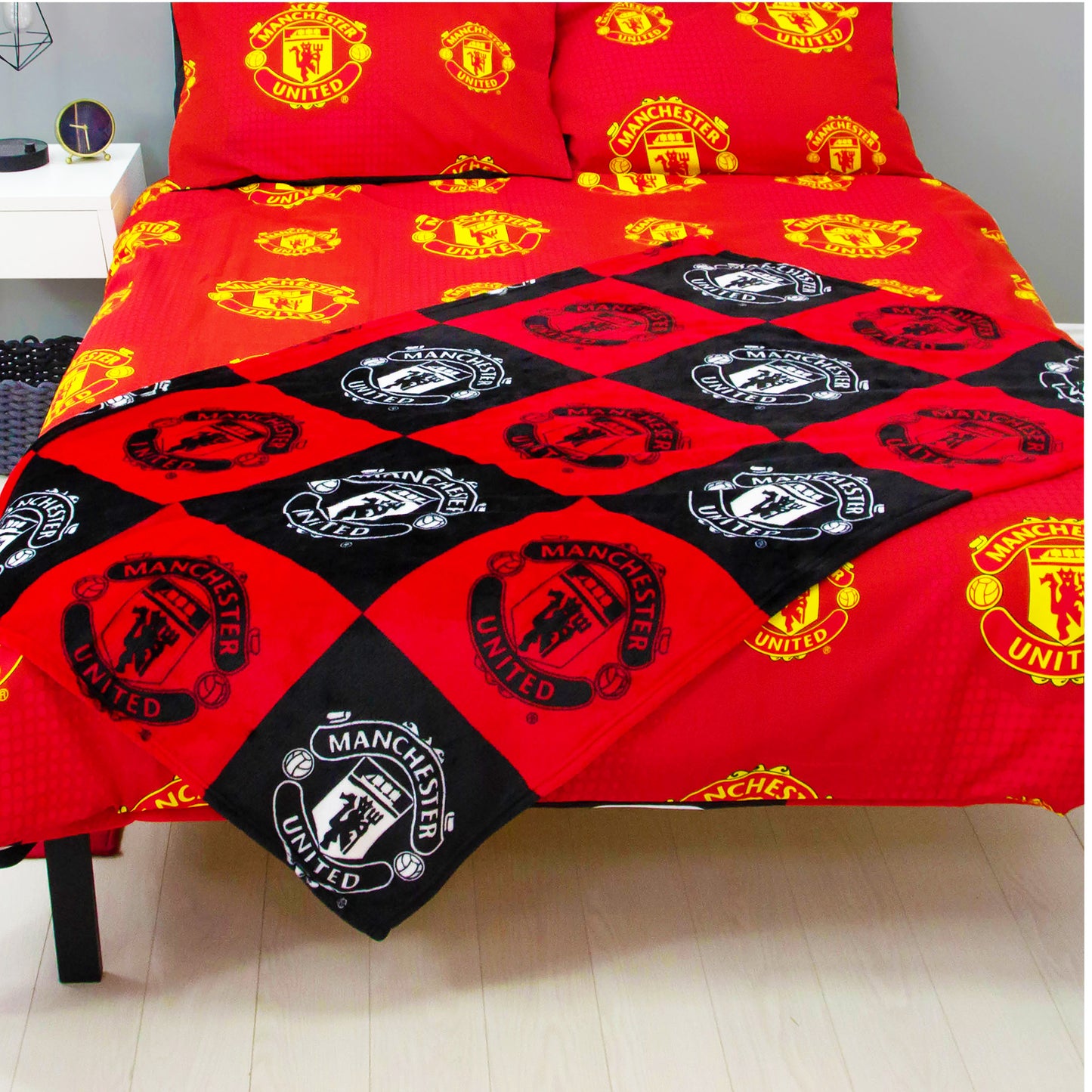 Manchester United FC Check Fleece Blanket - 100 x 150cm