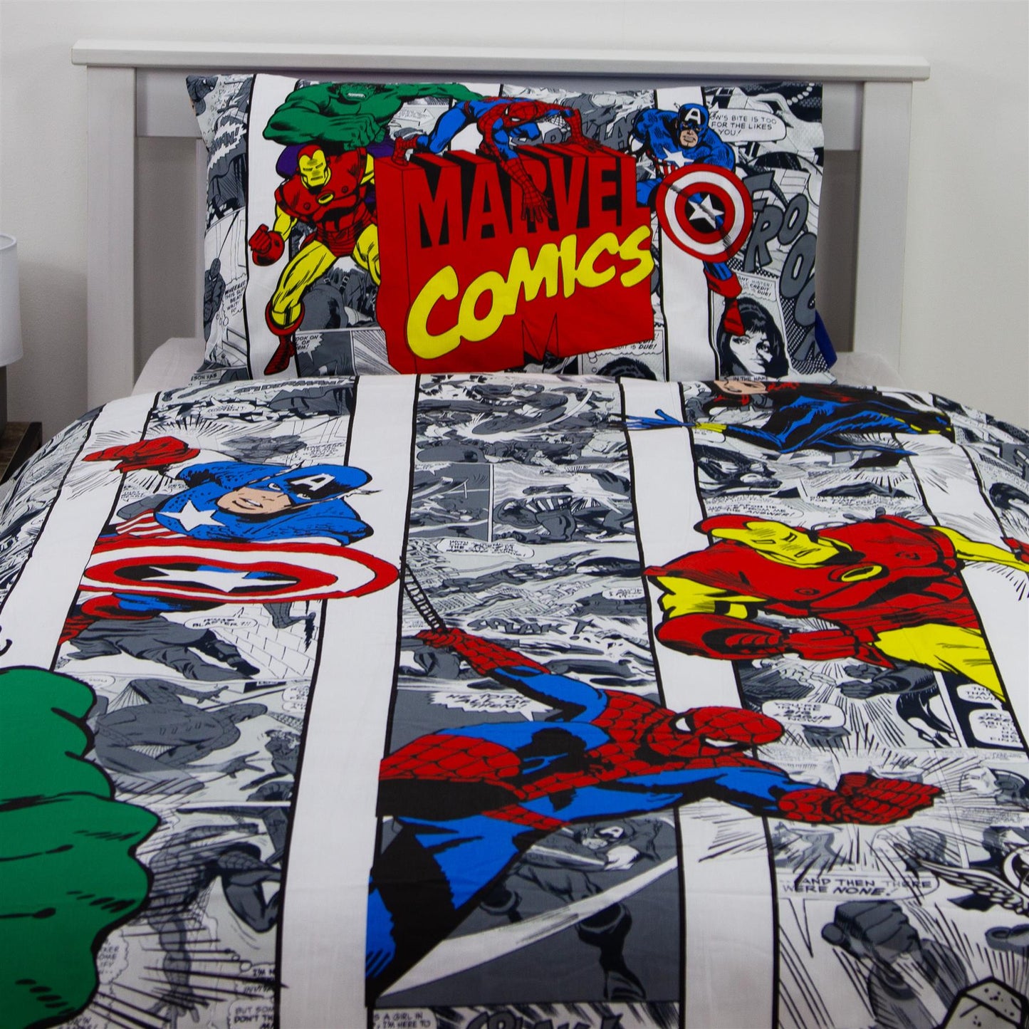 Marvel 'Avengers' Single Panel Duvet Set