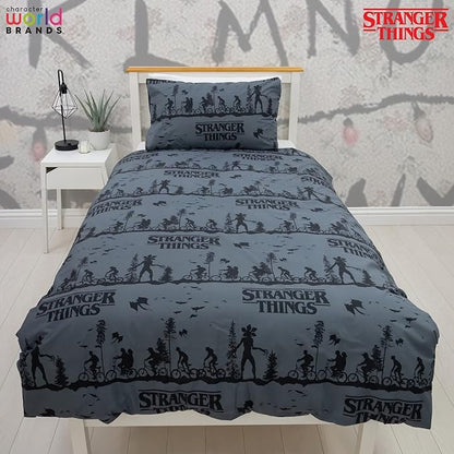 Stranger Things 'Hawkins Town' Panel Duvet Set