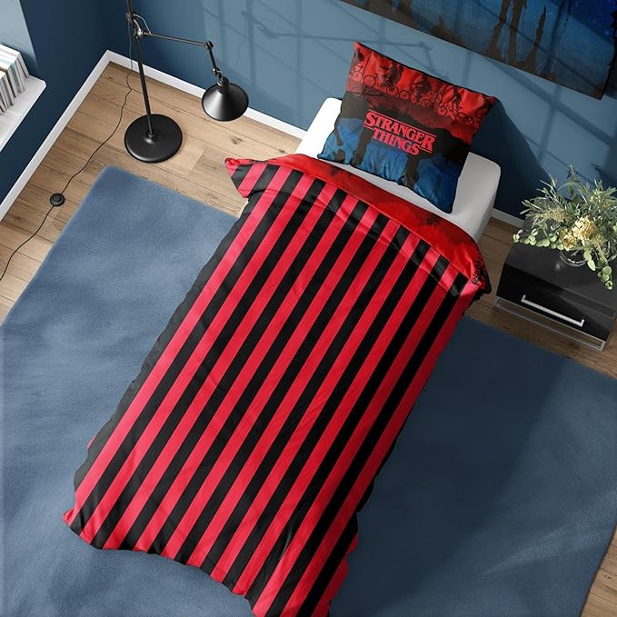 Stranger Things 'The Upside Down' Single Panel Duvet Set