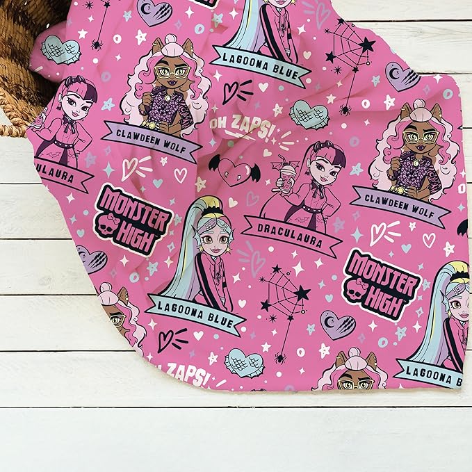 Monster High 'Doll Fierce' Fleece Blanket